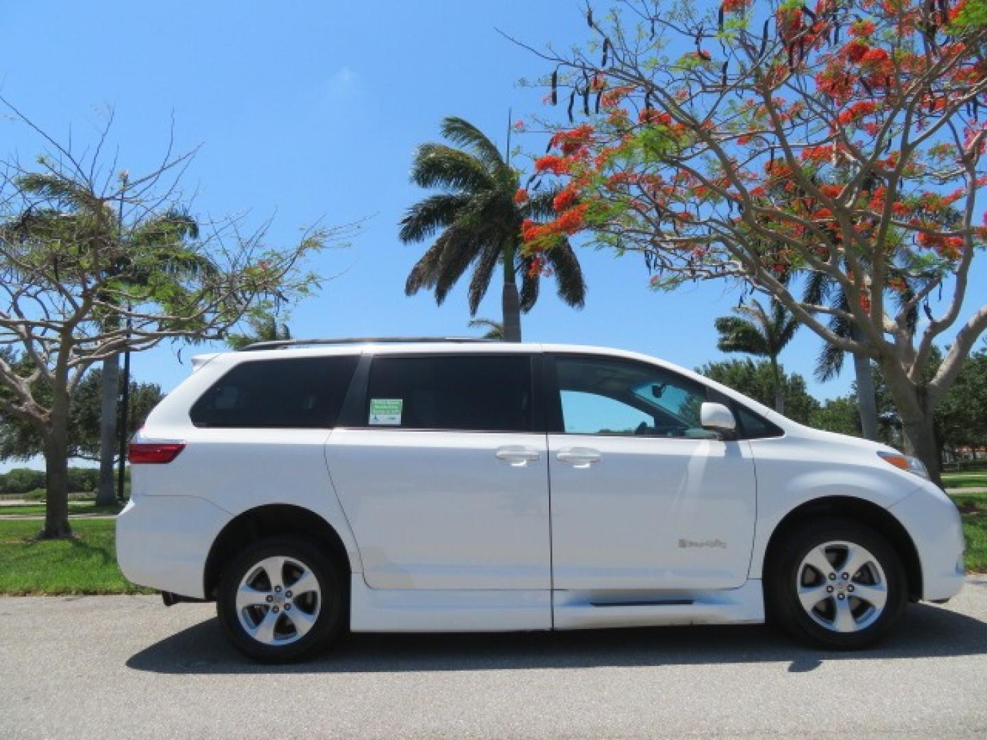 2016 White /Gray Toyota Sienna (5TDKK3DC8GS) , located at 4301 Oak Circle #19, Boca Raton, FL, 33431, (954) 561-2499, 26.388861, -80.084038 - You are looking at Gorgeous Low Mileage 2016 Toyota Sienna LE Braunability XT Handicap Van Wheelchair Van Conversion Van with 26K Original Miles, Power Side Entry Ramp with Kneeling Van Function, Passenger Side Quick Lock System (same as ez lock), Quick Release Front Seats, Floor with L Tracks, Leat - Photo#5